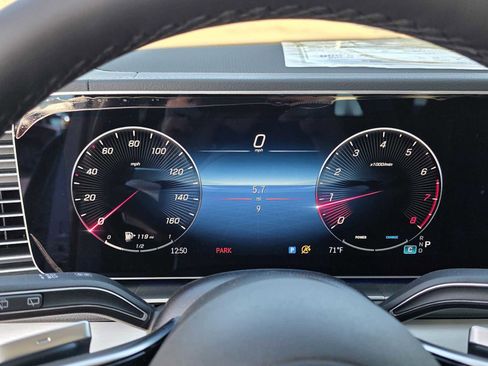 Used 2025 Mercedes-Benz GLE 350 4MATIC image 12