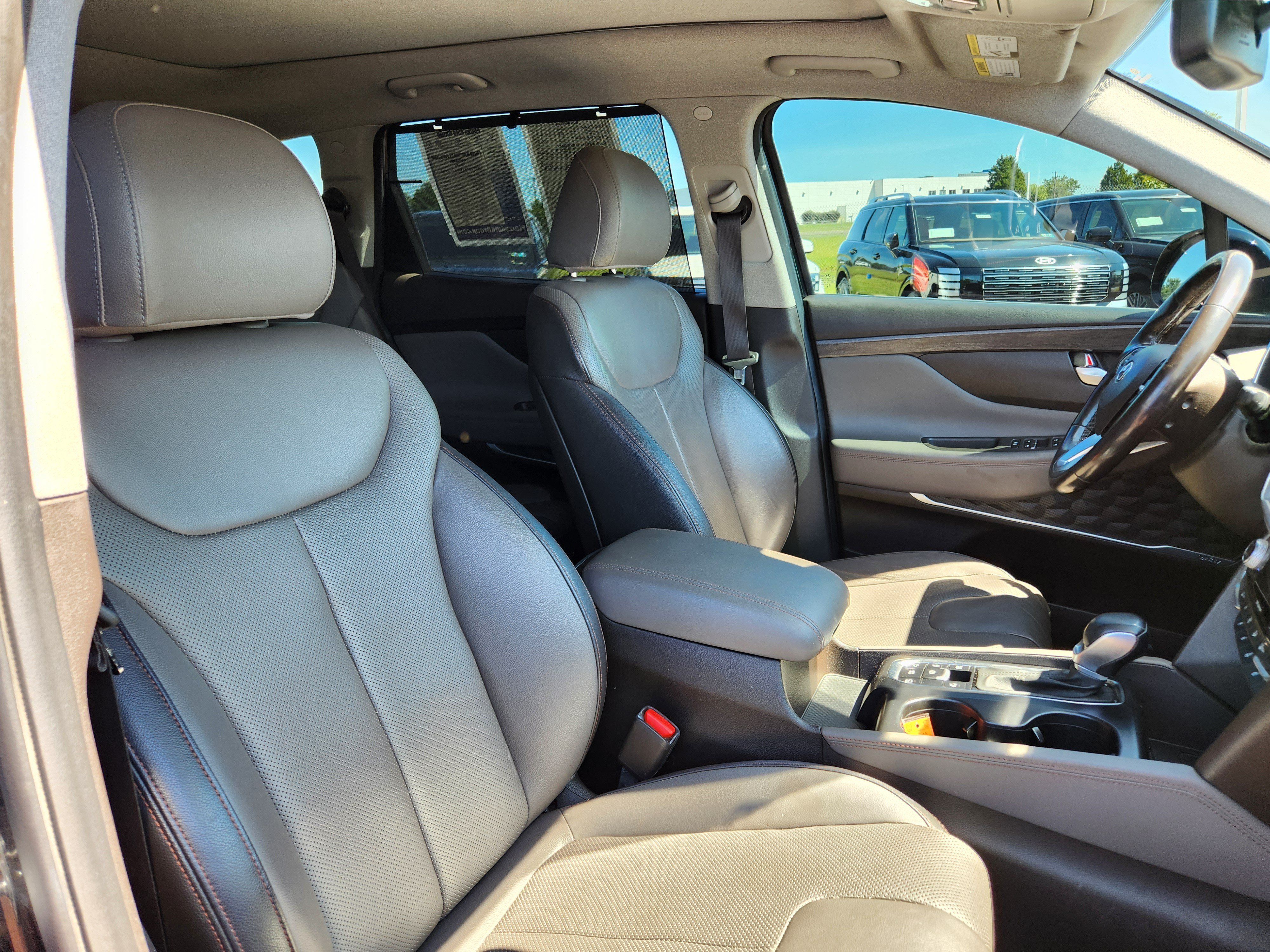 Used 2020 Hyundai Santa Fe Limited AWD/4WD image 16