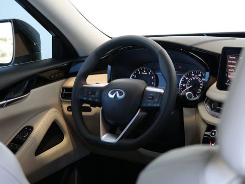 Certified 2025 INFINITI QX60 Pure image 36