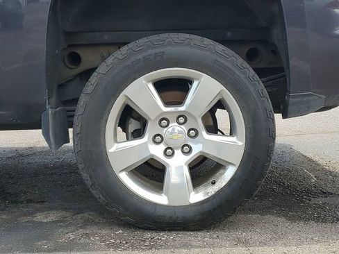 Used 2015 Chevrolet Silverado 1500 LT w/ LT Plus Package AWD/4WD image 29