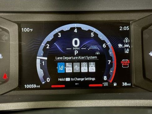 Certified 2025 Toyota 4Runner SR5 AWD/4WD image 14