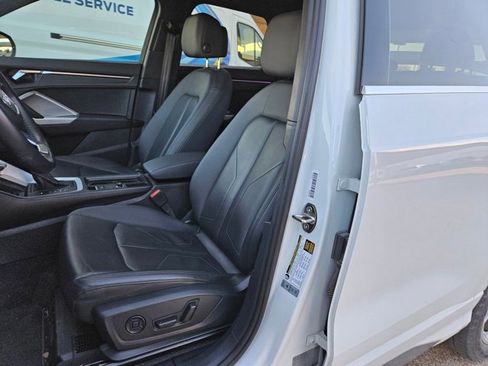 Used 2022 Audi Q3 2.0T Premium Plus w/ Premium Plus Package image 16