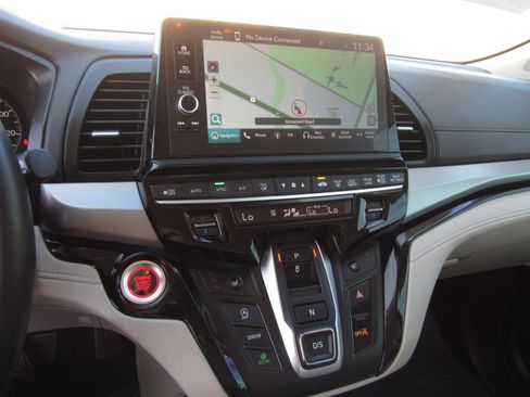 Certified 2025 Honda Odyssey Touring image 22