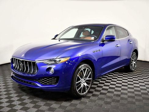 Used 2021 Maserati Levante image 2