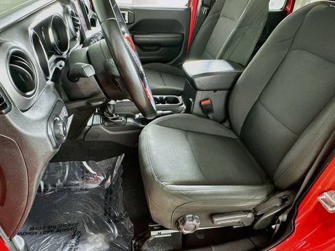 Used 2021 Jeep Wrangler Unlimited Sport w/ Sun And Sound Package AWD/4WD image 9