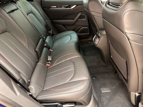 Used 2024 Maserati Levante GT Ultima image 28