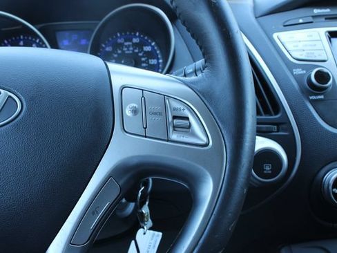 Used 2011 Hyundai Tucson GLS FWD image 22