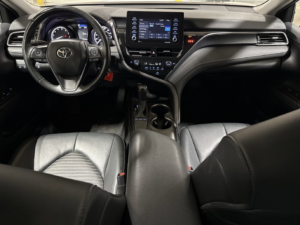 Used 2024 Toyota Camry SE FWD image 10