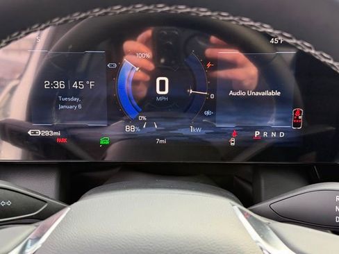 New 2026 Chevrolet Equinox EV LT w/ Convenience Package II FWD image 26