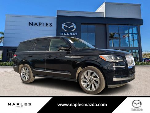 Used 2024 Lincoln Navigator Reserve image 1