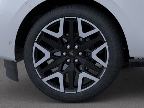 New 2026 Ford Expedition Max Platinum AWD/4WD image 19