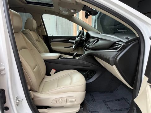 Used 2020 Buick Enclave Premium w/ Sun and Sites Package AWD/4WD image 22