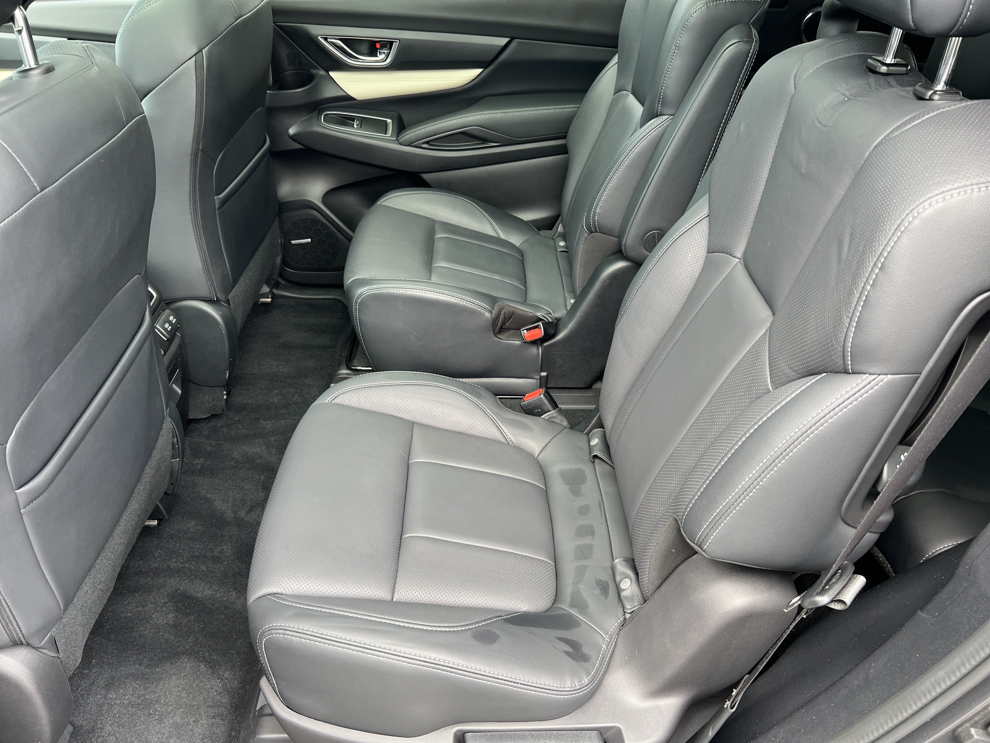 Used 2022 Subaru Ascent Limited w/ Technology Package AWD/4WD image 26