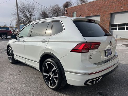 Used 2022 Volkswagen Tiguan SEL R-Line image 3