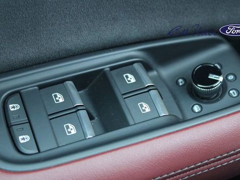 Used 2023 Audi SQ8 Prestige image 22