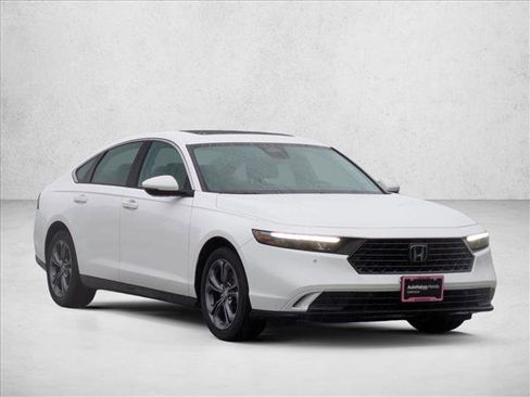 Used 2024 Honda Accord EX-L image 3