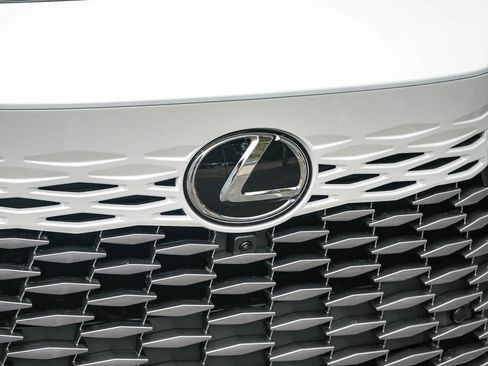New 2026 Lexus RX 350h AWD/4WD image 9