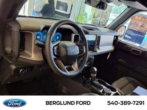 New 2025 Ford Bronco Outer Banks image 8