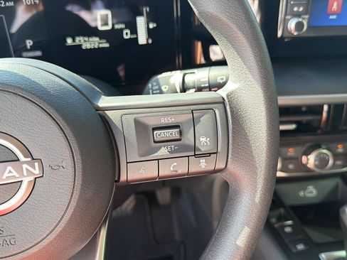 Used 2025 Nissan Kicks S FWD image 21