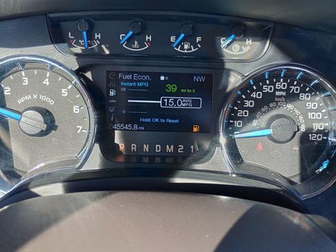 Used 2013 Ford F150 XLT w/ Mid Equipment Group image 10