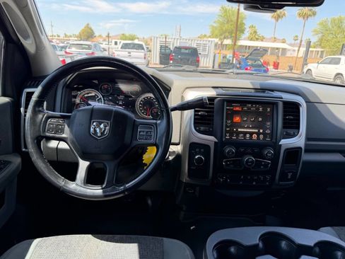 Used 2017 RAM 2500 Big Horn w/ Sport Appearance Group AWD/4WD image 22