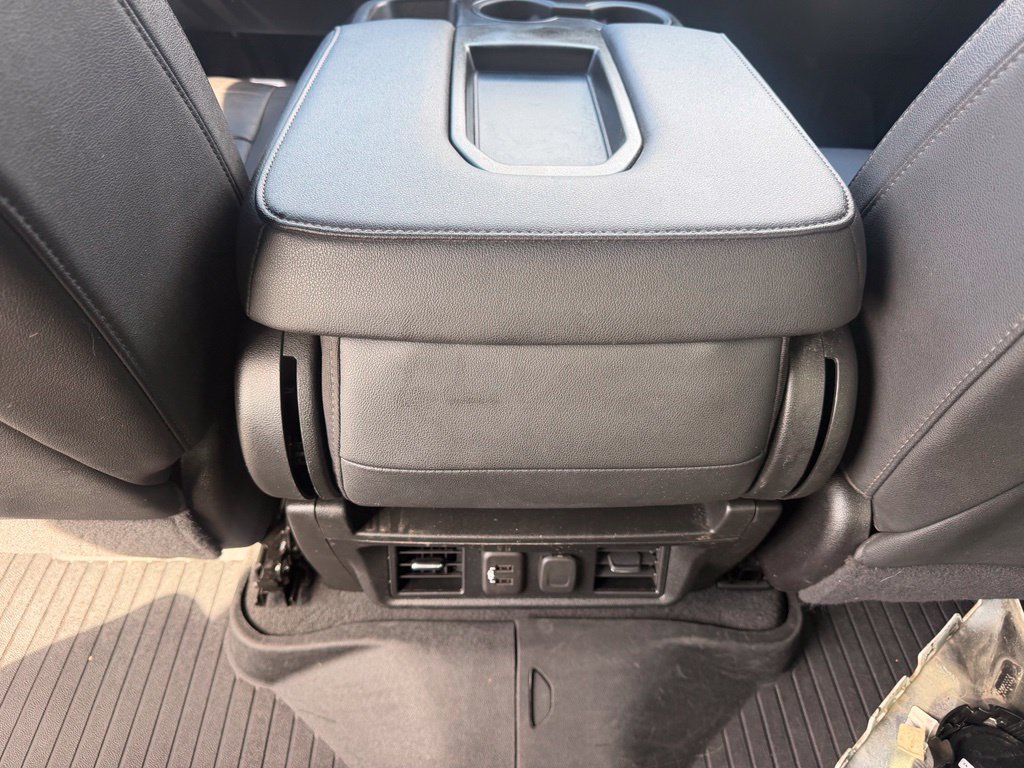 Used 2021 Chevrolet Silverado 1500 LT AWD/4WD image 21
