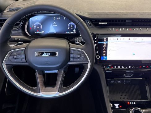 New 2026 Jeep Grand Cherokee L Limited AWD/4WD image 13