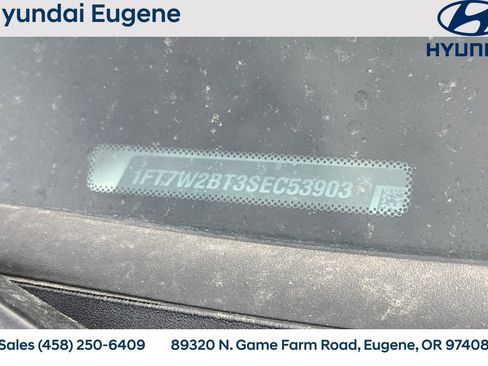 Used 2025 Ford F250 XLT image 2