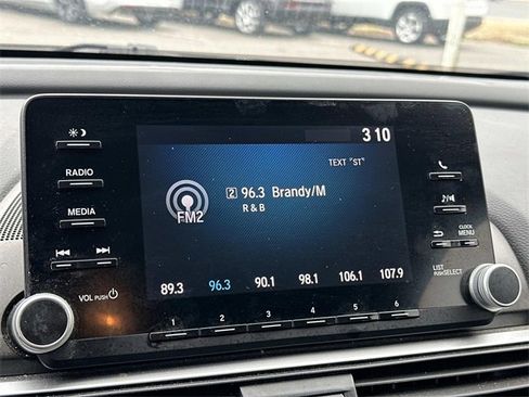 Used 2018 Honda Accord LX image 18