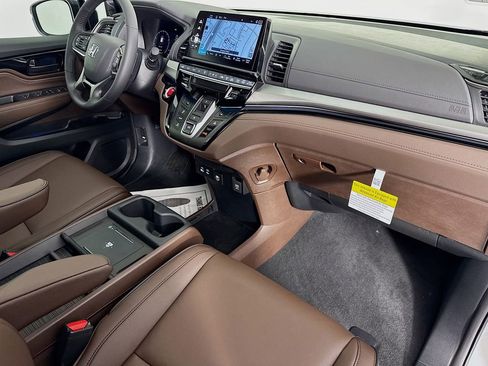 New 2026 Honda Odyssey Touring image 43