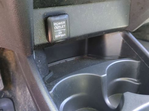 Used 2010 Honda Fit Sport image 29