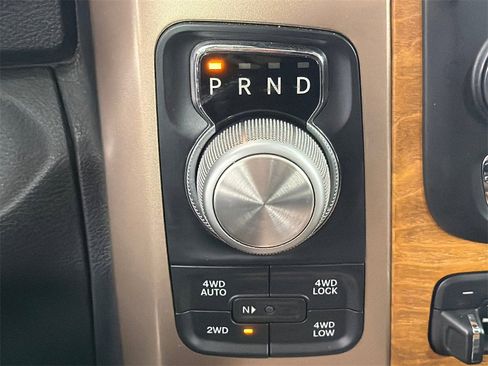 Used 2017 RAM 1500 Laramie Longhorn image 32