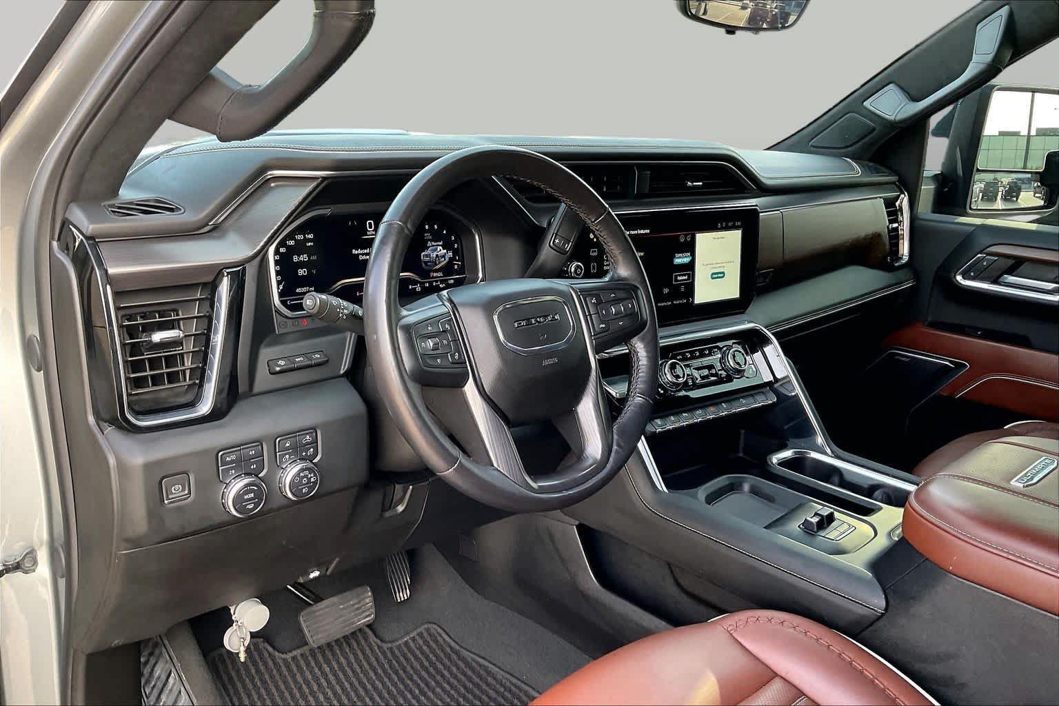 Used 2024 GMC Sierra 2500 Denali Ultimate AWD/4WD image 35