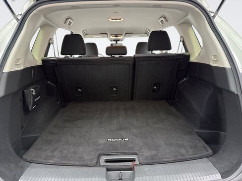 Used 2023 Nissan Rogue SV image 20