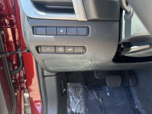 Used 2026 Nissan Rogue Dark Armor FWD image 25