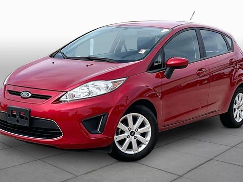 Used 2011 Ford Fiesta SE w/ 202A Rapid Spec Order Code FWD image 2