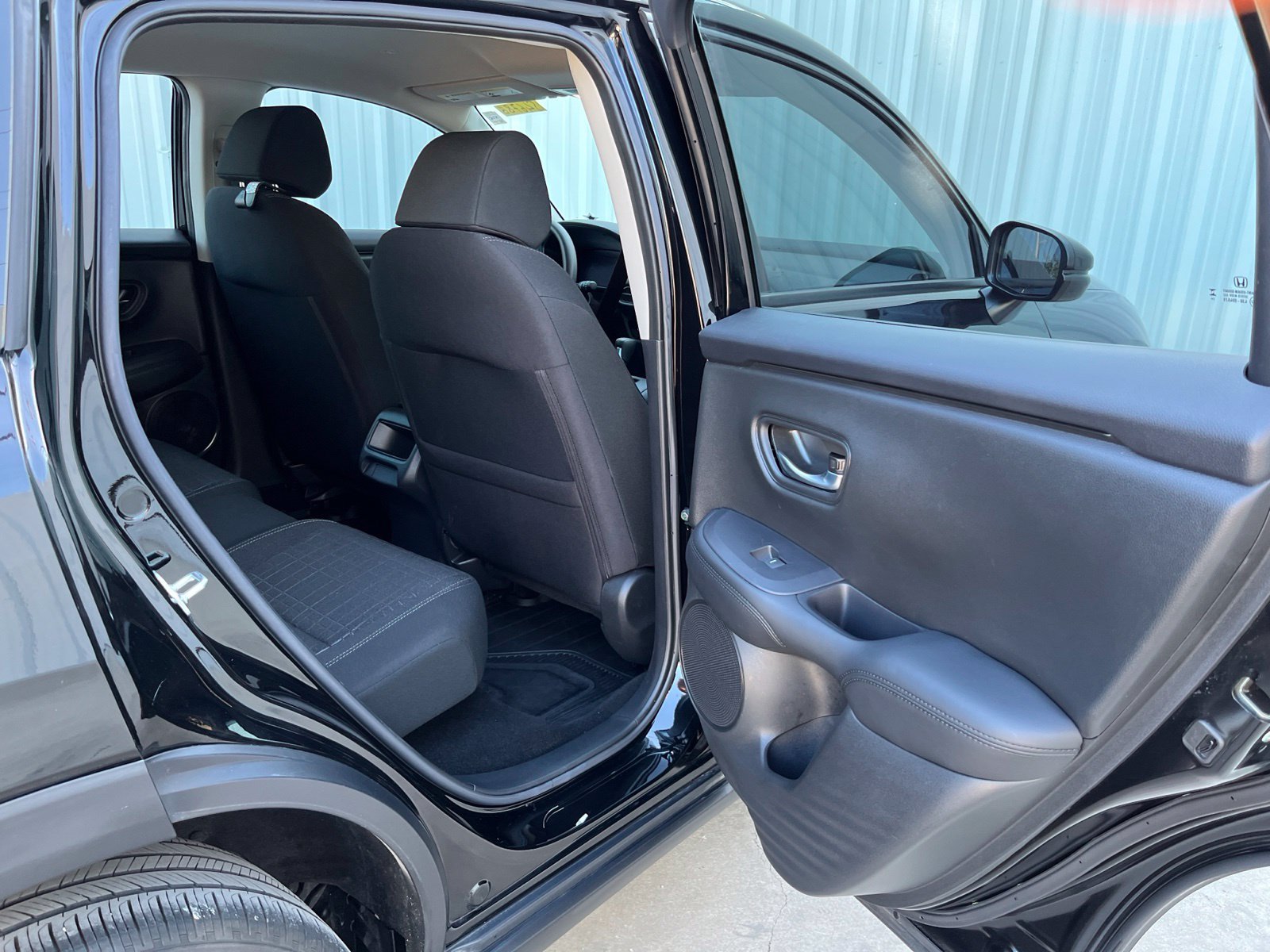 Used 2025 Honda HR-V LX image 14