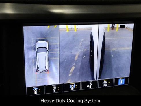 Used 2023 GMC Acadia AT4 w/ Technology Package image 17