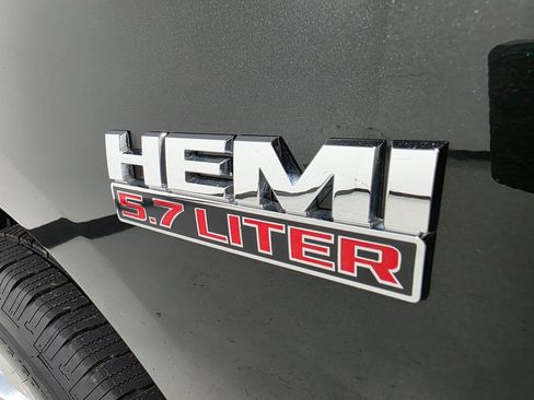 Used 2017 RAM 1500 Sport image 33