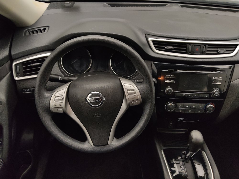 Used 2016 Nissan Rogue S FWD image 22