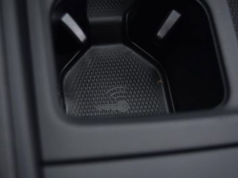 New 2026 Volkswagen Tiguan SE R-Line image 16