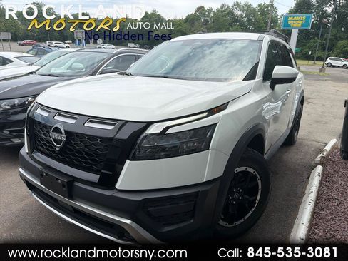 Used 2024 Nissan Pathfinder Rock Creek AWD/4WD image 1