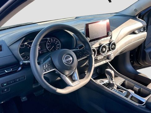 New 2025 Nissan Sentra SV image 4