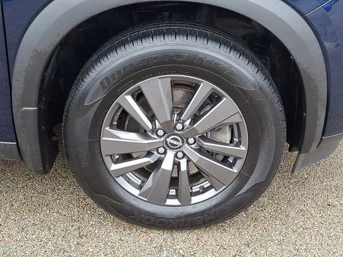 Used 2022 Nissan Pathfinder SV w/ SV Premium Package image 8