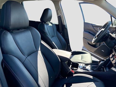 Used 2022 Subaru Forester Touring image 29