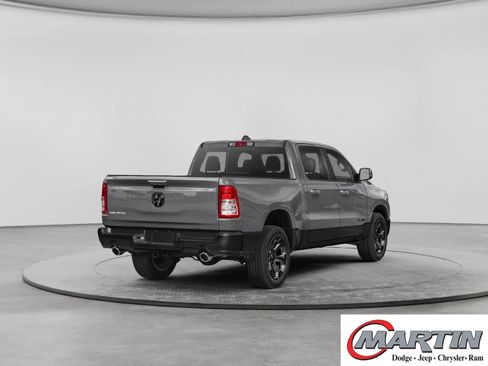 Used 2022 RAM 1500 Big Horn AWD/4WD image 3