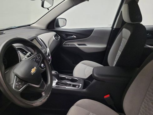 Used 2019 Chevrolet Equinox LS FWD image 17