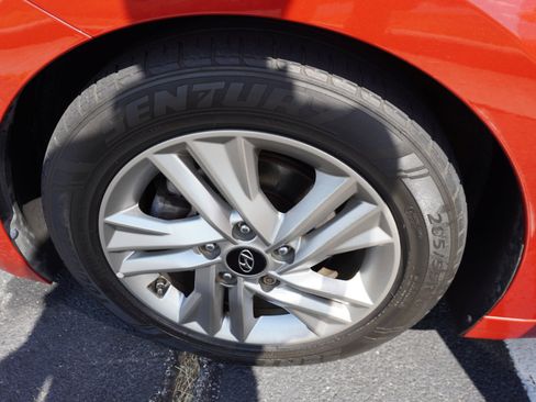 Used 2020 Hyundai Elantra Value Edition image 37