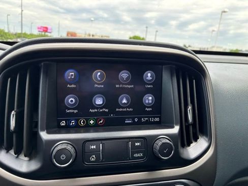 Used 2022 Chevrolet Colorado Z71 w/ Safety Package AWD/4WD image 18