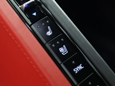 Used 2024 Chevrolet Corvette Z06 RWD image 34